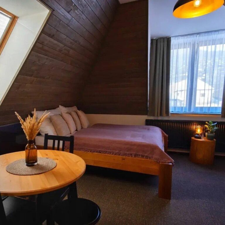 Štvorlôžková izba s kuchynkou