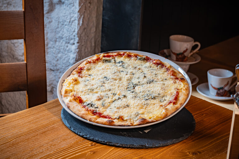 Pizza Quattro formaggi
